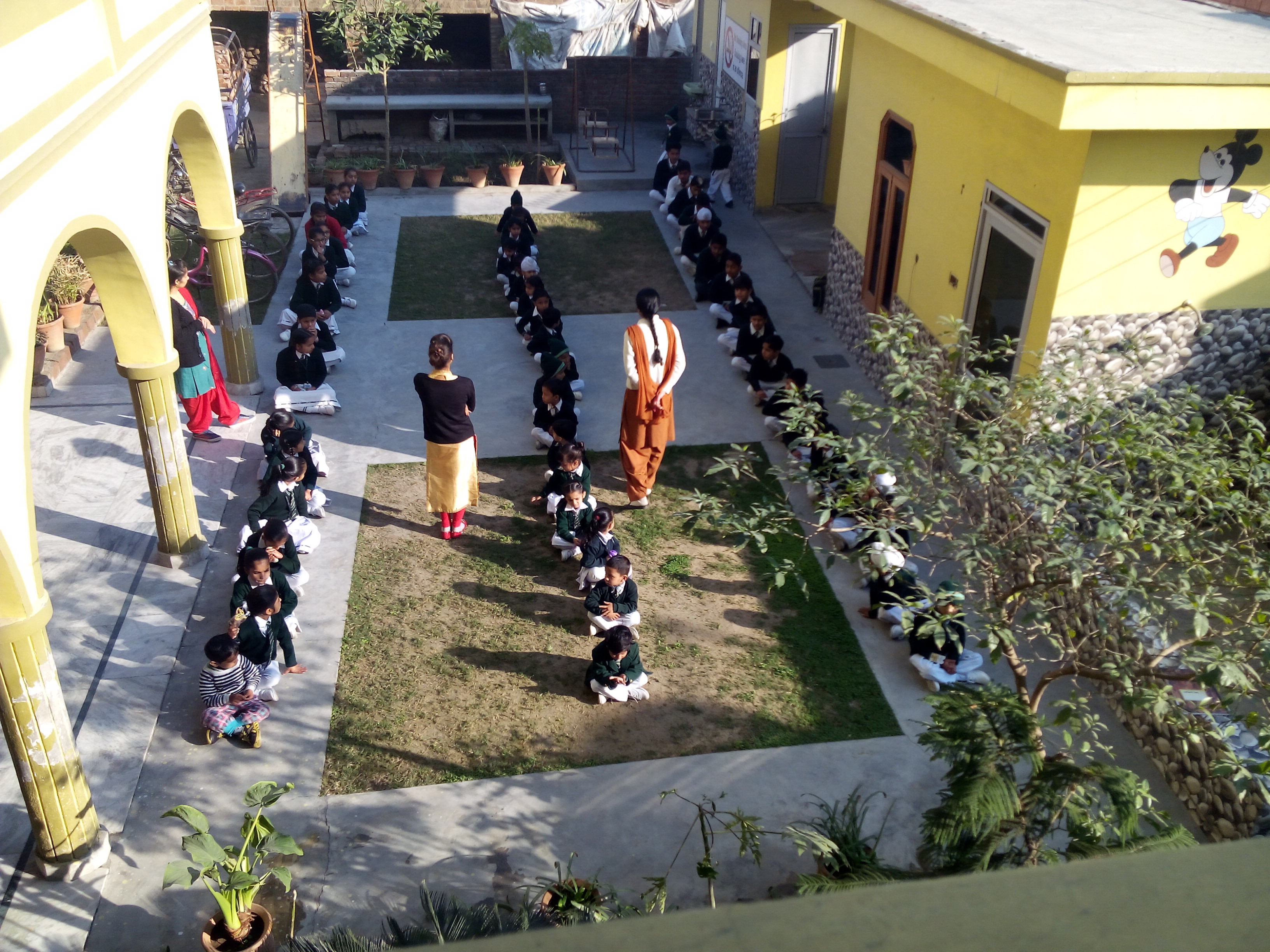 Yoga aerial full school